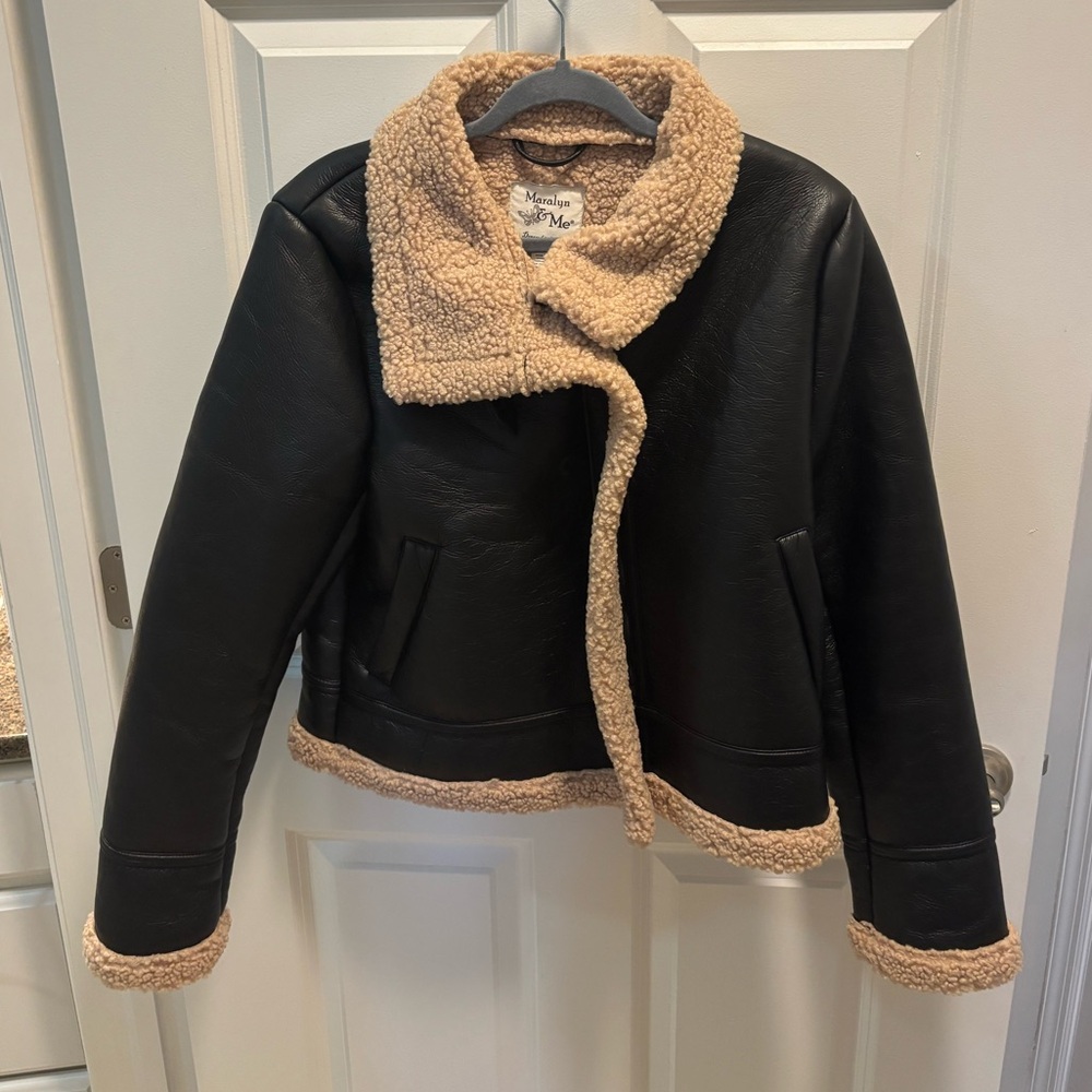 Maralyn and Me Black Faux Leather Jacket with Sherpa Lining (Size Large)